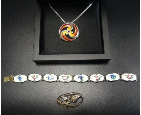 GOOD SELECTION OF DESIGNER SILVER JEWELLERYcomprising a Sheila Fleet Breckon pendant decorated in orange and yellow enamel, o