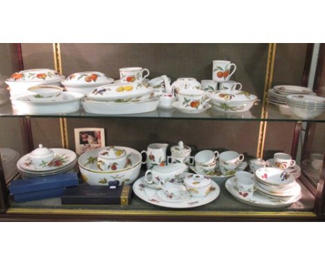 A collection of Royal Worcester Evesham oven to table ware china, most in fair to good condition  