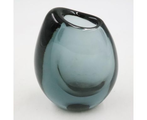 Vicke Lindstrand for Kosta Boda, a Dark Magic glass vase, H: 16 cm. Excellent condition, no chips or cracks. UK P&amp;P Group
