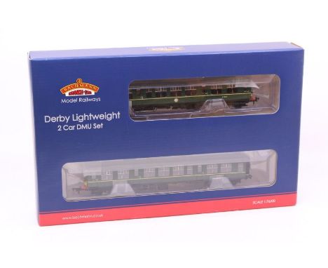Bachmann: A boxed Bachmann, OO Gauge, Derby Lightweight Two Car DMU BR Green with Yellow Warning Panel, Reference 32-515A. Or