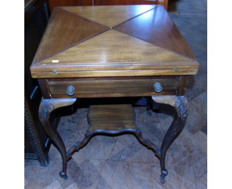 Edwardian mahogany envelope card table on cabriole legs with single drawer. We are unable to do condition reports on our Inte