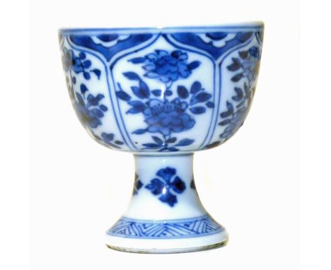 Chinese Kangxi period (1662-1722) stem vase, (small chips to foot) 6cm high We are unable to do condition reports on our Inte