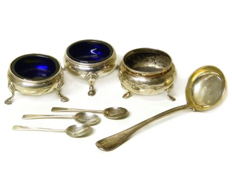 A George III silver ladle, London, 1833, together with two Victorian silver open salts, one later open salt and three other s