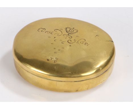William III 17th Century brass named and dated snuff box, the oval box with an etched crown above a fleur de lis the name Edw