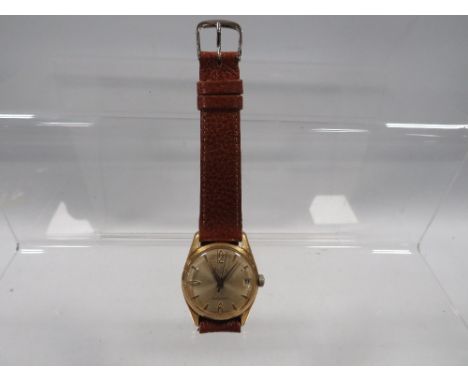 A vintage Mu-Du Doublematic men's wristwatch 