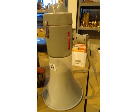 Philips handheld megaphone battery operated with volume control