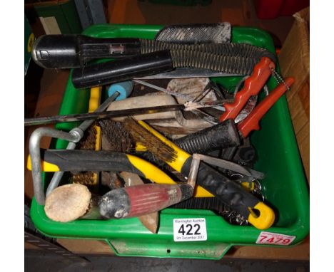 Box of mixed tools and a large quantity of steel rings