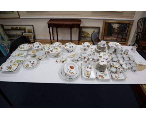 A Royal Worcester Evesham pattern dinner, tea and coffee service
