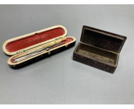 A 19th century papier mache faux tortoiseshell snuff box and a tortoiseshell case containing lace bobbin and needles