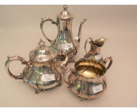 Victorian London silver four piece tea service having engraved decoration, makers mark BB & JB, dated 1860/61 (weighing 70 tr