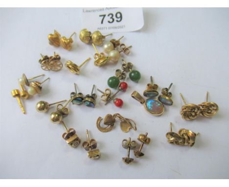 Quantity of 9ct gold, yellow metal, silver and other ear studs together with an unmarked opal pendant 