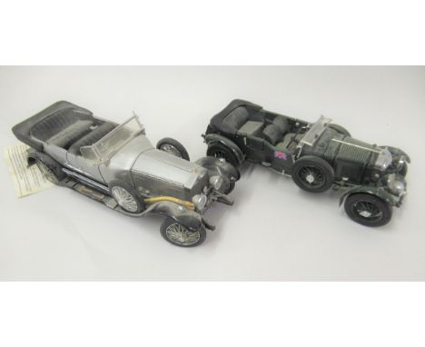 Two Franklin Mint 1:24 scale models, 1929 Bentley and a 1925 Rolls Royce Silver Ghost 