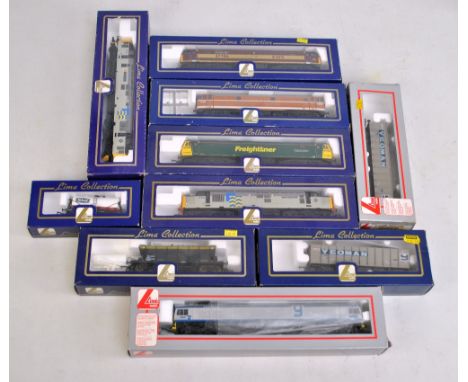 LIMA; five 00 gauge diesel locomotives including L205034 Class 37 890 The Railway Observer, L204819 Class 37 421 Strombidae a