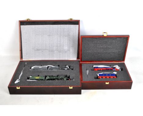 BACHMANN BRANCH-LINE; two 00 gauge steam locomotive sets, the first containing two locos with tenders in grey with 'SE &amp; 