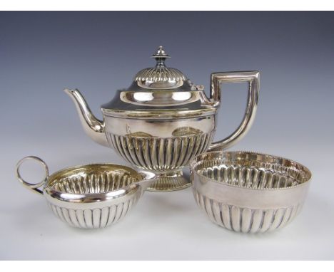 An early 20th Century Mappin & Webb Prince's Plate electroplate tea service, of Georgian shape, comprising tea pot, sugar and