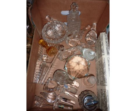 Selection of glass decanter stoppers including Gleneagles, hobnail glass scent bottle, cut glass lighter etc 