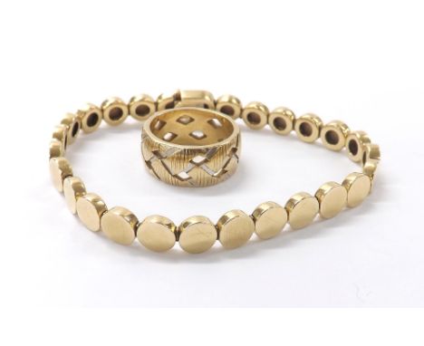 14k yelow gold bracelet, 11.6gm, 6.75" long; with a 14k band ring, 6.9gm (2)