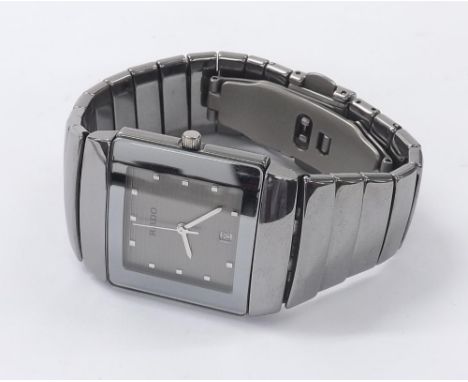 Rado Diastar High-Tech Ceramic gentleman's bracelet watch, ref. 152.0332.3, square grey dial, quartz, 29mm - Condition Report
