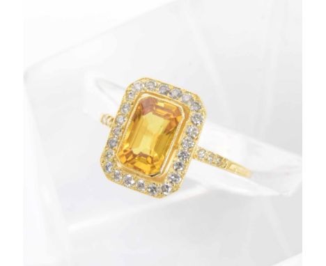 18ct yellow sapphire and diamond rectangular cluster ring, the sapphire estimated 1.50ct approx, in a surround of round brill