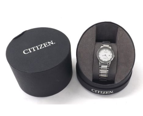 Citizen Eco-Drive stainless steel lady's bracelet watch, ref. J015-S095821, white dial, 29.5mm - *Citizen box - Condition Rep