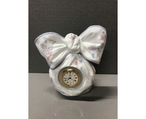 LLADRO 5970 BOW CLOCK