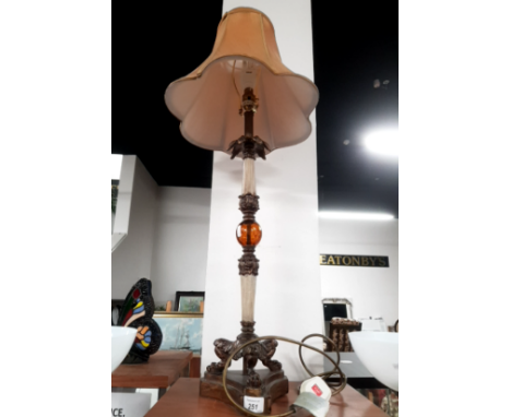 ORNATE TABLE LAMP