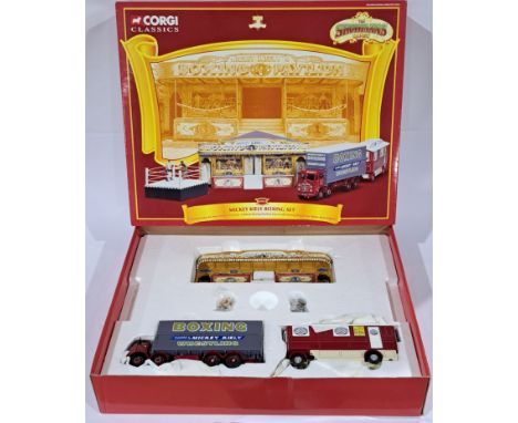 Corgi Classics The Showmans Range 31012 "Mickey Kiely" Boxing Set featuring Foden FG Pole Truck and Caravan; coldcast Boxing 