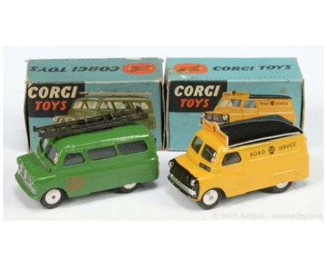 Corgi 405 Bedford Utilecon "AFS" Tender - green, silver trim, black metal clip and ladder, flat spun hubs - Good Plus still a