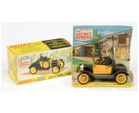 Dinky 109 "The Secret Service" Ford Model T "Gabriel" - black, yellow including spoked wheels, chrome radiator surround grill