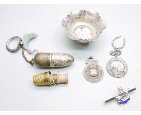 A silver salt, a sterling silver Maersk Line fob marked made in Denmark, 37g, a thimble holder and a badge lacking pin 