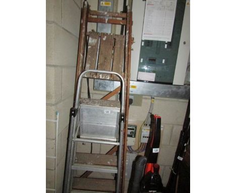 2 step ladders