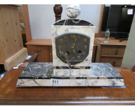 A French art deco mantel clock