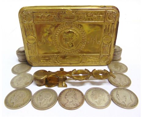 ASSORTED COLLECTABLES  comprising a Great War Princess Mary Christmas 1914 brass gift tin (lacking contents); a set of brass 