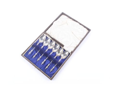 A set of six George V silver apostle end teaspoons. Mark of William Hutton & Sons Ltd, Sheffield 1922, 92g gross; in a fitted