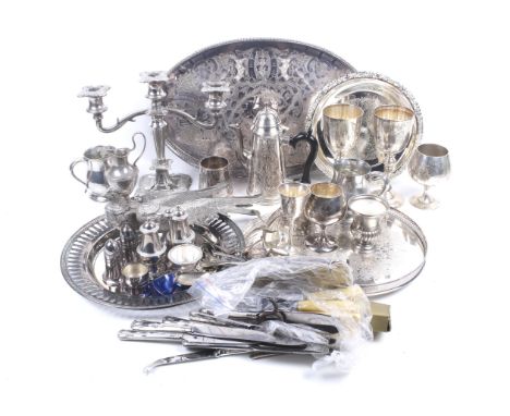 A quantity of silver plated flatware. Including a set of twelve Kings pattern table knives with plated blades. A set of six c