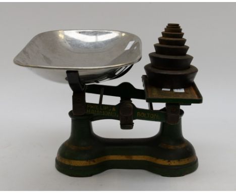 Kitchenalia, a set of vintage Phillips and Hammond of Bolton cast iron beranger scales with eight weights (9) 