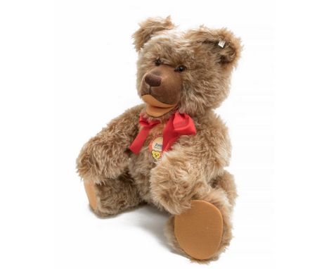 Steiff: A Steiff Zotty 1953 replica Teddy Bear, 2000, limited edition 856/1500, caramel mohair, white tag to ear and complete