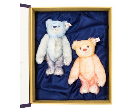Steiff: A Steiff 'Hello 2000, Goodbye 1999' Teddy Bear Set, limited edition to the year, No. 4871, comprising a blue and pink