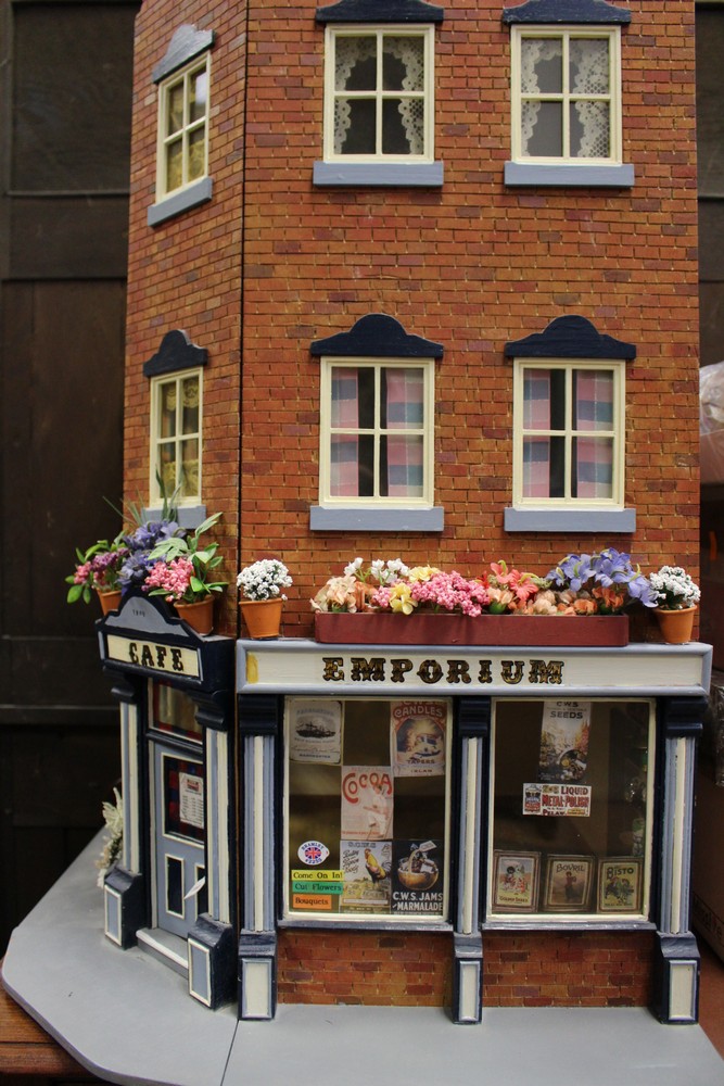 Dolls House Emporium with figures and furniture