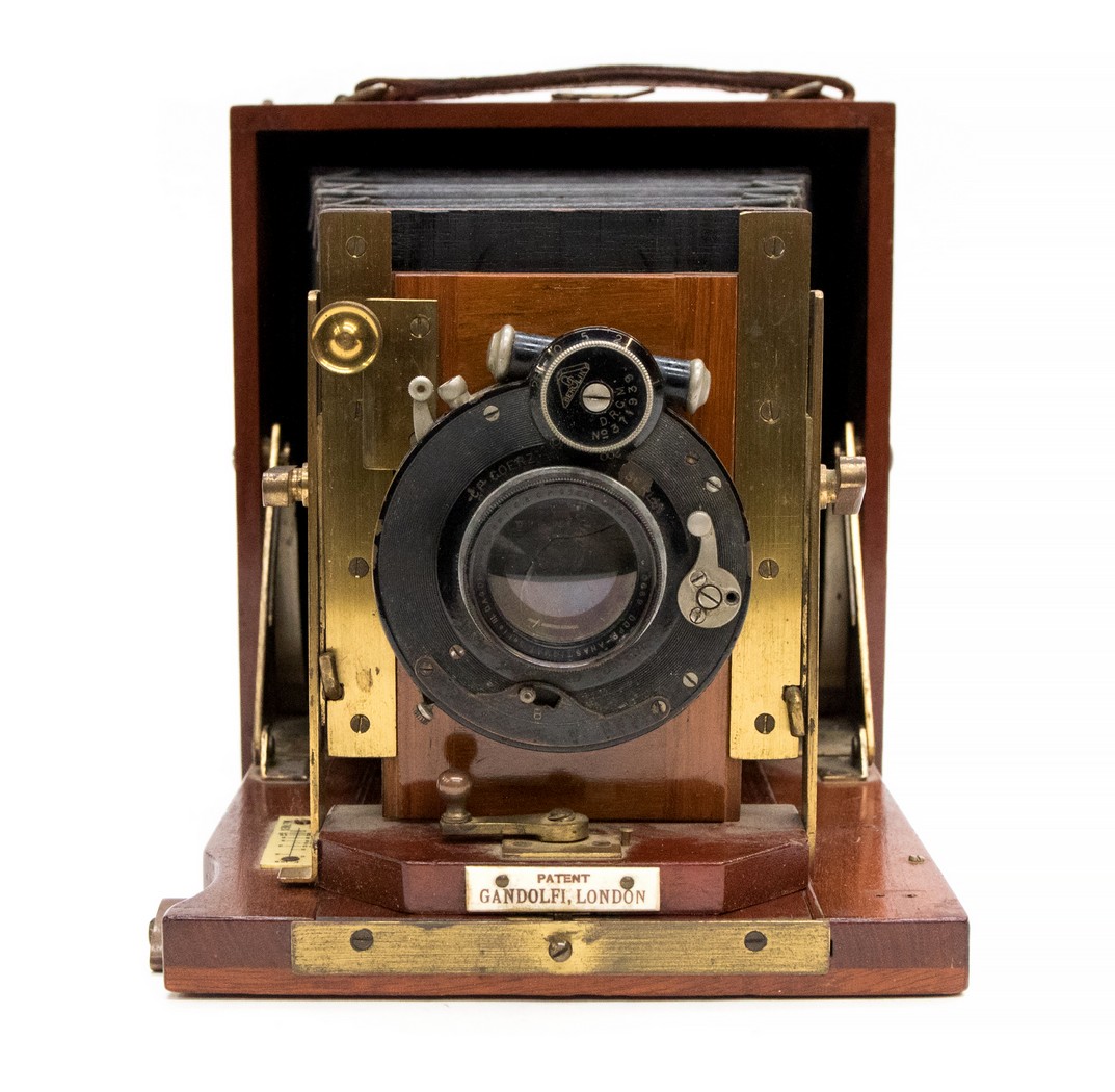 Gandolfi: A Gandolfi mahogany plate-camera complete with a C.P. Goerz ...