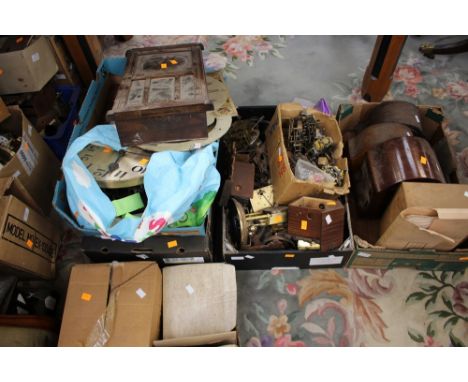 Clock parts, clock cases and cuckoo clocks (af) (five boxes) 