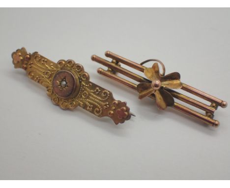 9ct gold bar brooch set with seed pearl and a further 9ct brooch 3.5g 