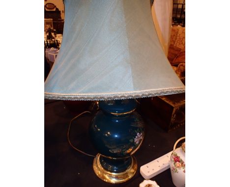 Oriental style ceramic electric table lamp 