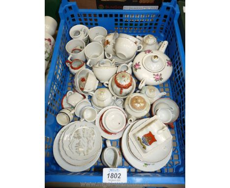 A tray of crested ware miniature teapots, cups/saucers, cheese dish with cover etc.