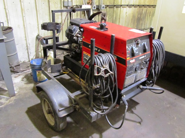 Lincoln Ranger 225 Amp Gas Welder/Generator with Portable Trailer, sn ...