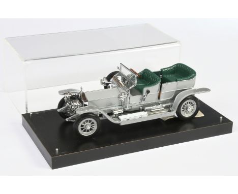 Franklin Mint (1/24th scale) 1907 Rolls Royce Silver Ghost - finished in silver, green seats - Excellent to Excellent Plus in