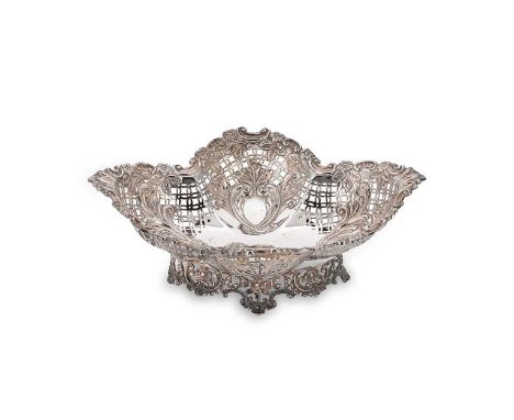 A Victorian silver pierced sweetmeat dish, mark of Mappin &amp; Webb, Sheffield 1900, of quatrefoil lobed form, the sides wit