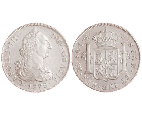 8 reales. 1772. Lima. JM. Primer año de busto propio. Mínima oxidación superficial en el anverso. Buen ejemplar. Rara en esta