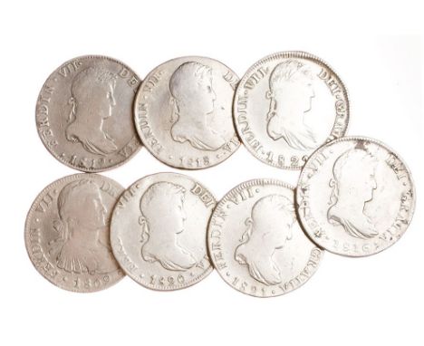 Lote de siete monedas diferentes de 8 reales, Méjico (5), Lima (1) y Zacatecas (1). A EXAMINAR. Ar. BC-/BC+.