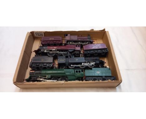 4 Tri-ang and Bachmann engines with tenders 